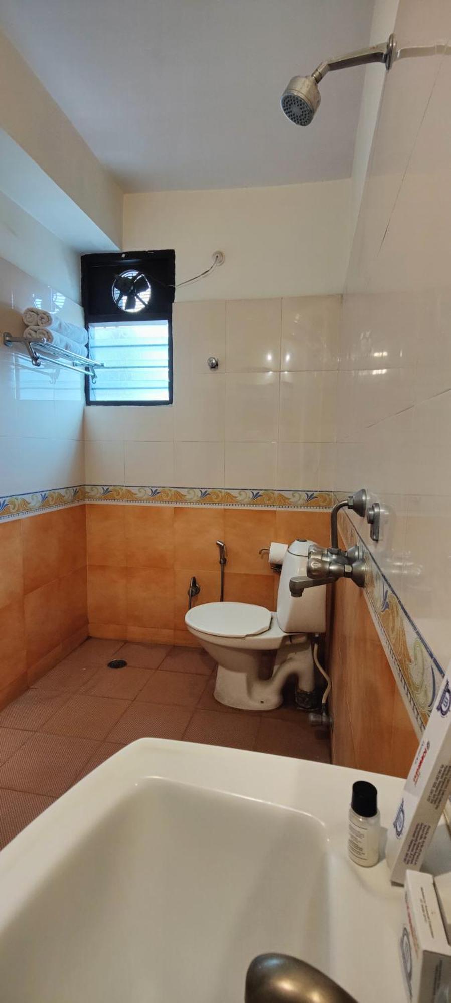 Hotel Krrish Inn - Ameerpet, Hyderabad Exterior photo